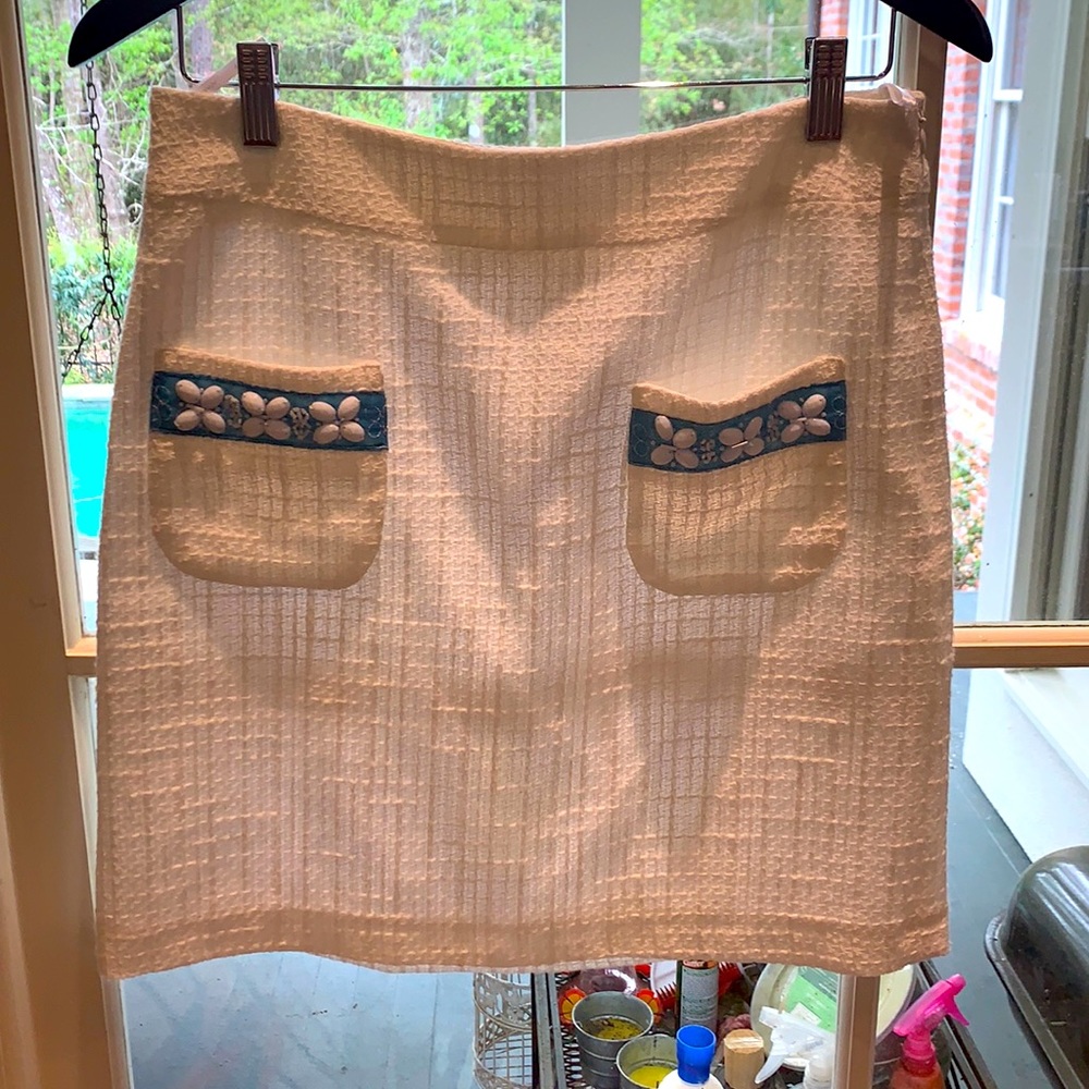 NWT White Skirt w/ Embellishments US Size 4